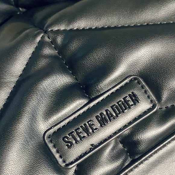 Steve Madden Britt’s Black Bag Puffy Satchel Crossbody Excellent Condition - Picture 4 of 9